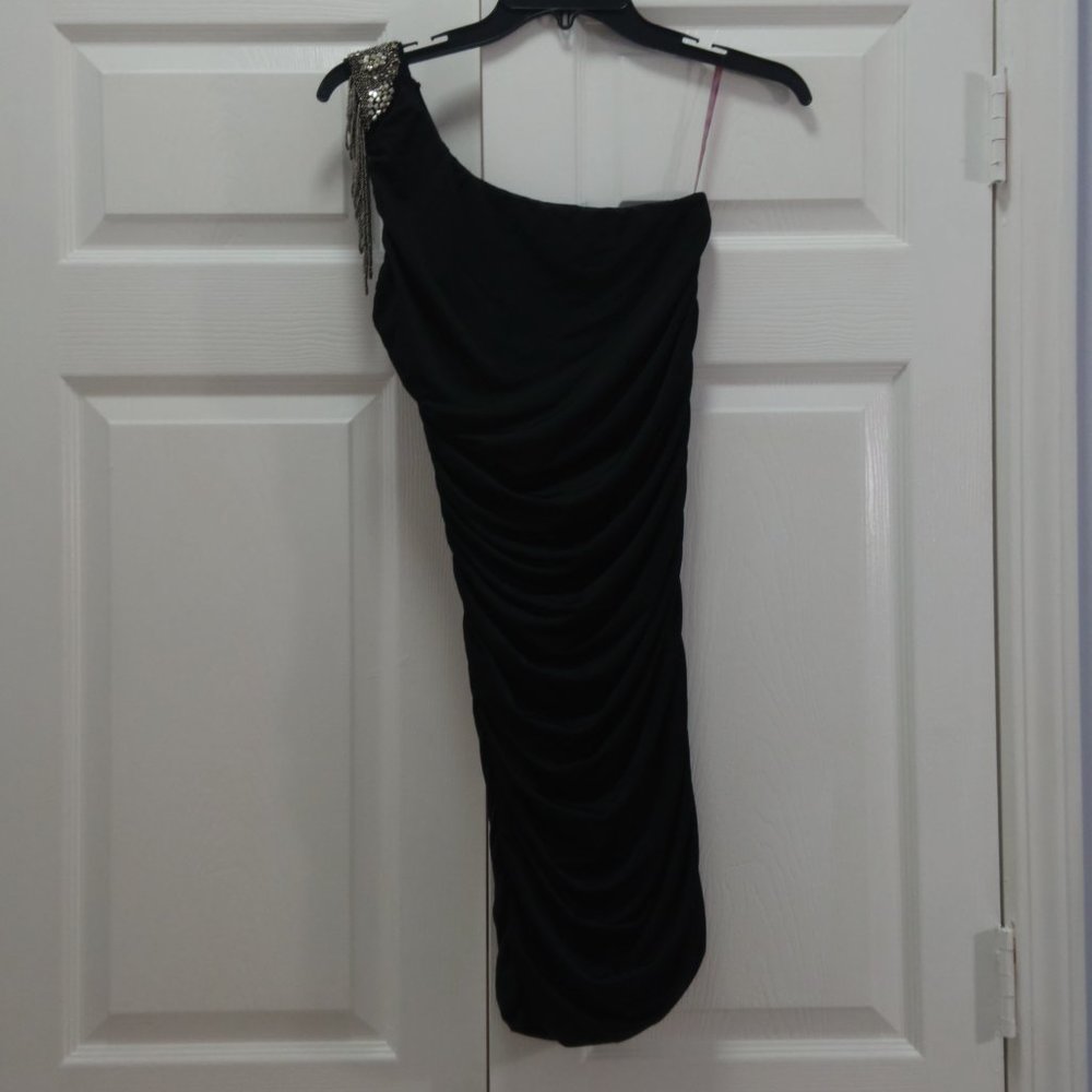 Black One-Shoulder Mini Dress with Beaded Shoulder Size Small Treasure Rock - Picture 8 of 13